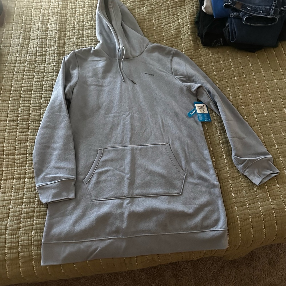 Columbia Light Gray long sweatshirt
